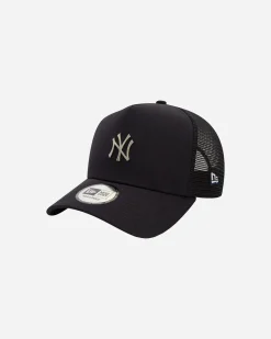 AFRAME METALLIC TRUCKER
