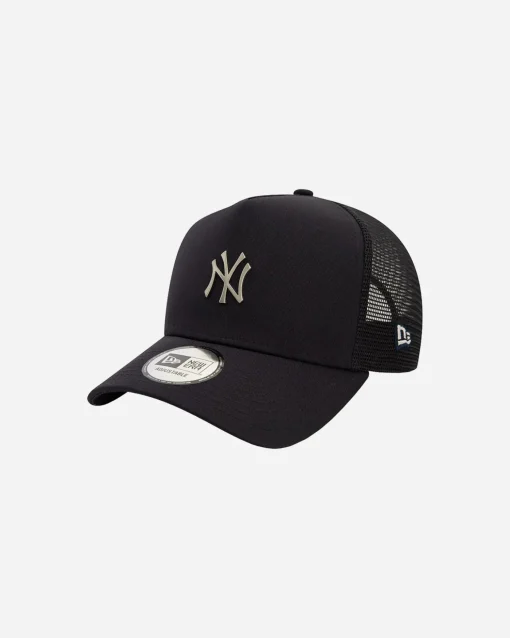 AFRAME METALLIC TRUCKER