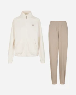 ATHLETIC ESSENTIAL W