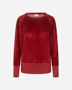 CHENILLE W