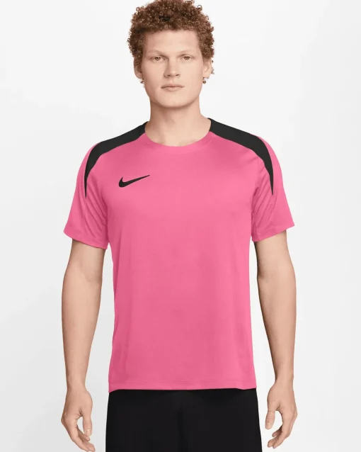 DRI FIT STRIKE M