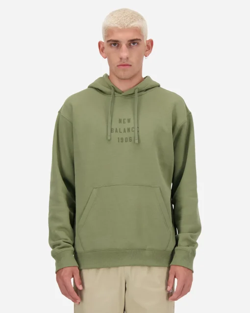ICONIC COLLEGIATE GRAPHIC M