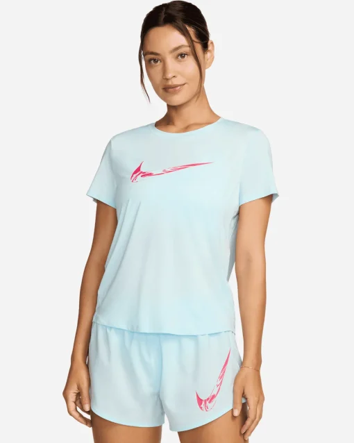 ONE SWOOSH W