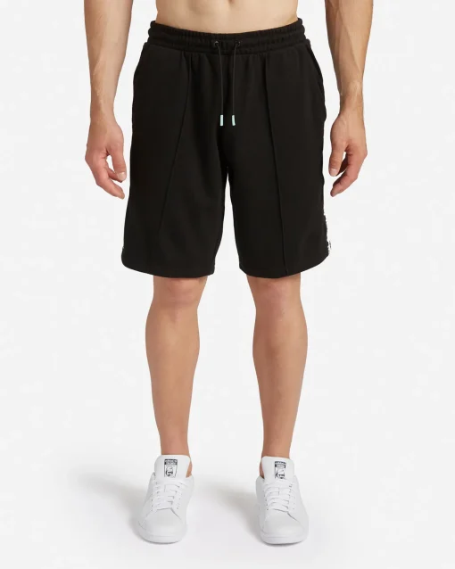 STREETWEAR LOGO TAPE M